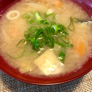 いりこと昆布で☆具沢山味噌汁